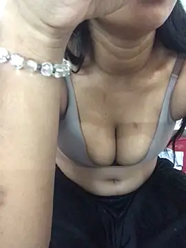 Snapshot of Lalmaya chatting on November 2025 06:07:02 PM Lalmaya online show from November 2025 06:07:02 PM