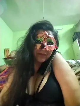 Snapshot of LOVE__RANI chatting on November 2025 05:40:02 AM LOVE RANI online show from November 2025 05:40:02 AM