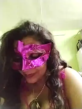 Snapshot of LOVE__RANI chatting on November 2025 02:28:01 PM LOVE RANI online show from November 2025 02:28:01 PM