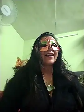 Snapshot of LOVE__RANI chatting on December 2025 08:34:01 AM LOVE RANI online show from December 2025 08:34:01 AM