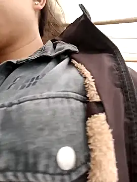 yoyo-mi online show from April 2026 05:00:02 AM