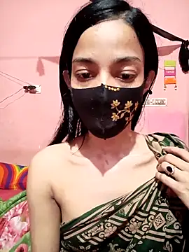 Green LaDY66 online show from May 2026 01:41:01 PM