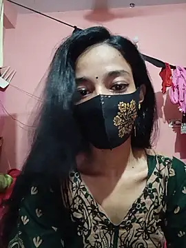 Green LaDY66 online show from May 2026 02:01:02 PM