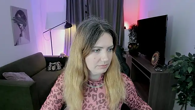 Snapshot of AleksaLaurent chatting on October 2025 06:04:01 AM AleksaLaurent online show from October 2025 06:04:01 AM