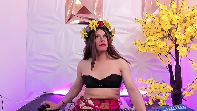 Snapshot of NovaNight_ chatting on November 2025 12:28:02 PM NovaNight online show from November 2025 12:28:02 PM