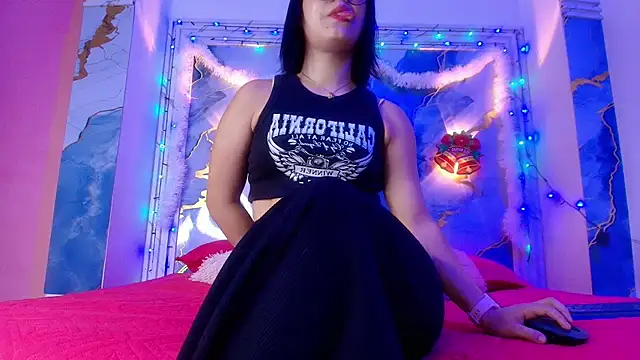 Girls from medellin online show from December 2025 03:04:01 AM