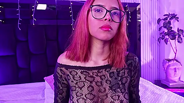 LilithLuxorr online show from February 2026 01:55:01 PM