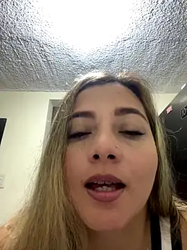 Snapshot of BunnyFoxxxy chatting on December 2025 11:09:02 PM BunnyFoxxxy online show from December 2025 11:09:02 PM