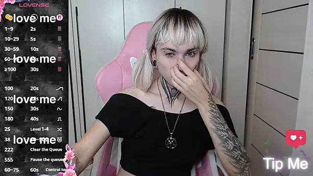 ElixabetANG online show from November 2025 07:13:02 PM