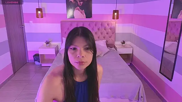 samantaortega   online show from November 2025 12:15:01 PM