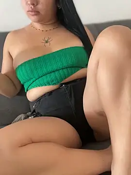 Vickybon online show from November 2025 12:48:02 PM