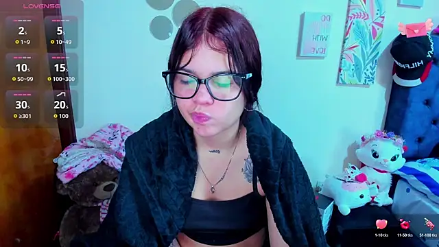 Emma boo online show from November 2025 11:43:02 AM