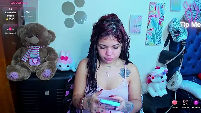 Emma boo online show from February 2026 03:07:01 PM