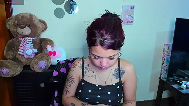 Emma boo online show from April 2026 07:58:02 PM