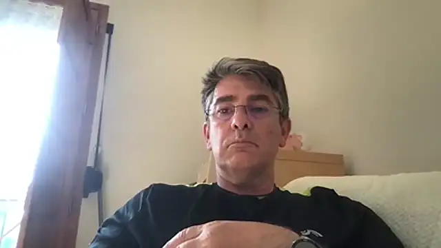 miangelpt online show from April 2026 03:39:01 PM