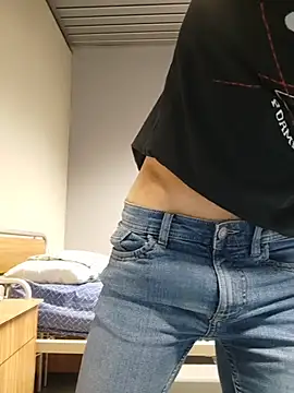 panco pillo online show from November 2025 09:37:01 PM