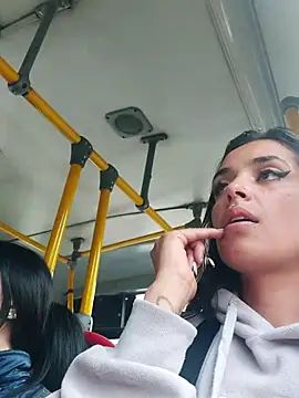 Moon And Sunn online show from November 2025 02:13:01 PM