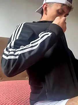 Eljorshx0706 online show from December 2025 05:07:01 PM