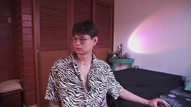 Snapshot of estmonnn chatting on February 2026 09:49:01 PM estmonnn online show from February 2026 09:49:01 PM