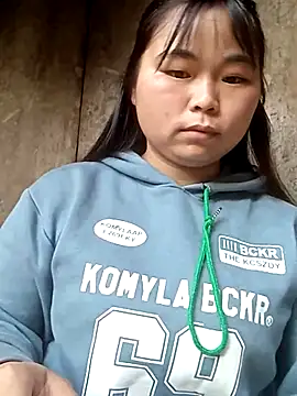 Snapshot of matbiec- chatting on November 2025 12:10:02 AM matbiec- online show from November 2025 12:10:02 AM