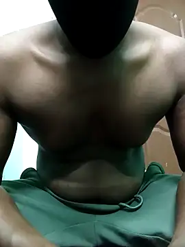 Snapshot of TamilWildBee chatting on November 2025 05:31:01 PM TamilWildBee online show from November 2025 05:31:01 PM