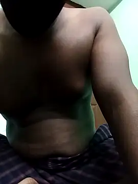 Snapshot of TamilWildBee chatting on November 2025 05:30:01 PM TamilWildBee online show from November 2025 05:30:01 PM