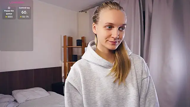 Snapshot of DierdreJacobsohn chatting on December 2025 06:22:02 AM DierdreJacobsohn online show from December 2025 06:22:02 AM