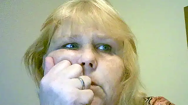 Snapshot of Sylviastar46 chatting on November 2025 05:01:02 PM Sylviastar46 online show from November 2025 05:01:02 PM