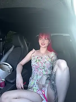 Snapshot of kimkatyrides chatting on July 2026 04:33:02 PM kimkatyrides online show from July 2026 04:33:02 PM