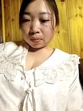 julybe online show from March 2026 03:30:01 PM