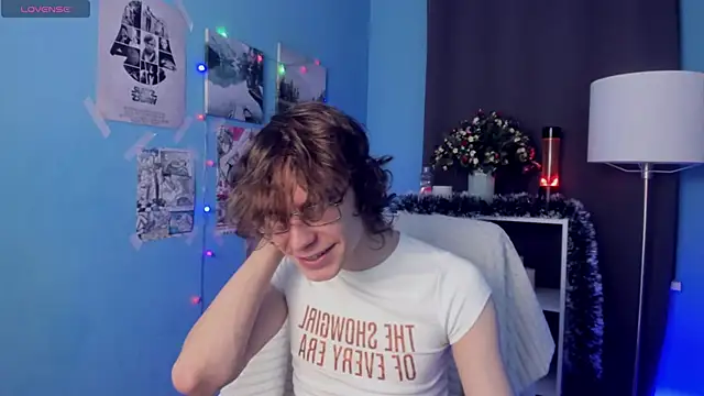 LeoBensyten online show from November 2025 03:33:01 PM