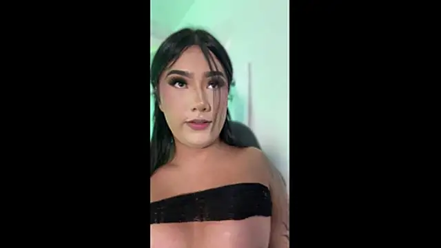 Snapshot of Vale_prado chatting on May 2026 09:12:01 PM Vale prado online show from May 2026 09:12:01 PM