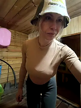 Elle Milfa online show from December 2025 01:39:02 PM