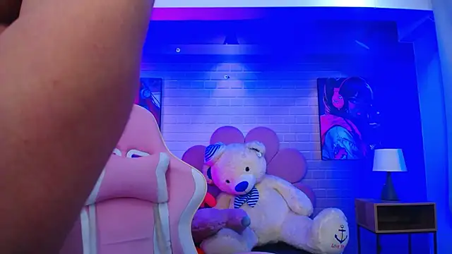 roseefancy19 online show from March 2026 12:19:01 PM