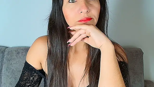 alana pink95 online show from November 2025 07:42:02 AM