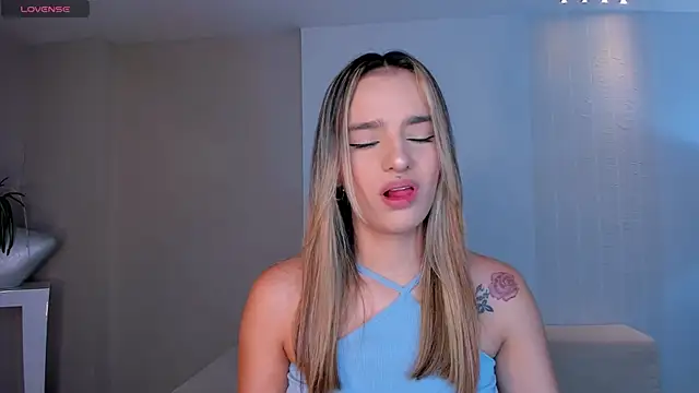 LaurentRosse1 online show from April 2026 08:34:02 PM