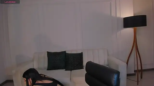 Snapshot of BellaConnorX chatting on November 2025 03:38:01 AM BellaConnorX online show from November 2025 03:38:01 AM