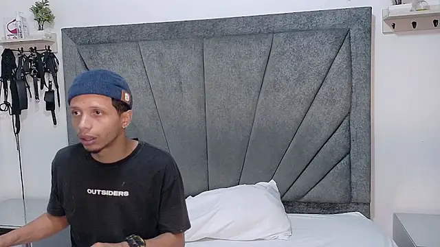 DamianandEva online show from January 2026 12:54:02 PM