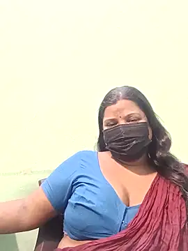 Snapshot of tamil_Nithya_J chatting on May 2026 04:45:01 PM tamil Nithya J online show from May 2026 04:45:01 PM