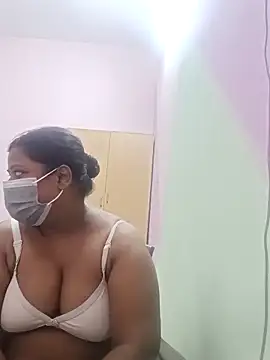 Snapshot of tamil_Nithya_J chatting on May 2026 06:49:02 PM tamil Nithya J online show from May 2026 06:49:02 PM