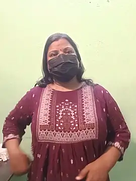 Snapshot of tamil_Nithya_J chatting on May 2026 04:35:02 PM tamil Nithya J online show from May 2026 04:35:02 PM