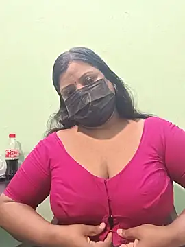Snapshot of tamil_Nithya_J chatting on July 2026 09:57:01 AM tamil Nithya J online show from July 2026 09:57:01 AM
