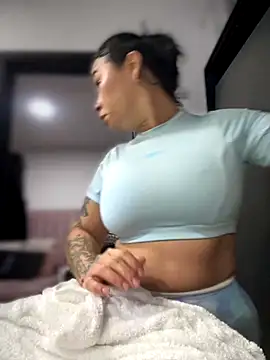 Natural BIGASS Nina online show from November 2025 10:04:02 AM