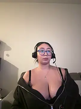 minha baby online show from December 2025 10:11:02 AM