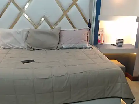 lia cr1 online show from November 2025 08:51:01 PM