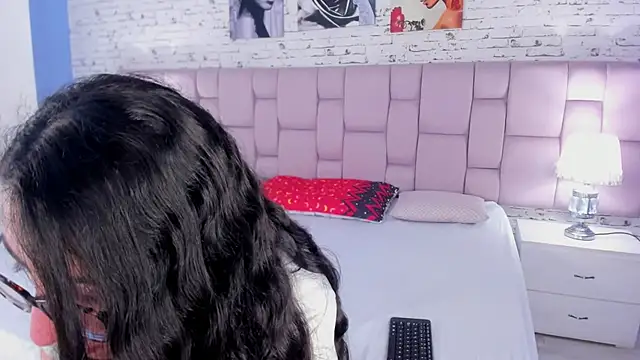 GirafMusic online show from December 2025 01:05:02 PM