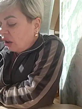 MilkySky online show from April 2026 10:21:02 PM