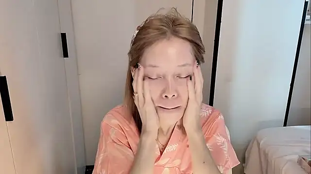 yuyu-33 online show from February 2026 04:06:02 AM