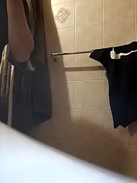 Snapshot of pino870 chatting on January 2026 10:37:01 PM pino870 online show from January 2026 10:37:01 PM