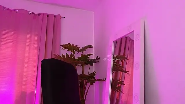 BabyLauritaa online show from April 2026 06:52:01 PM